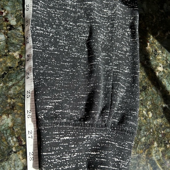 Brooklyn Cloth “The Jogger” black with white speckles. Size L. Very good cond - Picture 10 of 10
